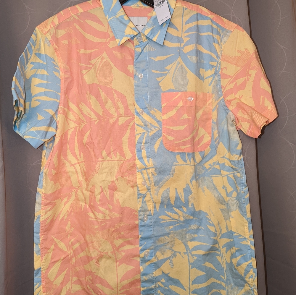 NWT American Eagle Men's Hawaiian Shirt size medium